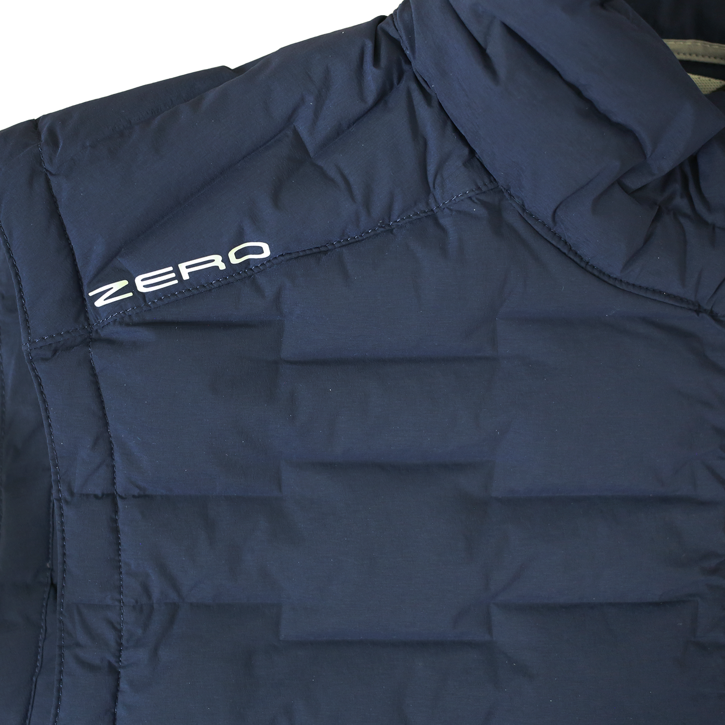 Zero logo on the right shoulder.